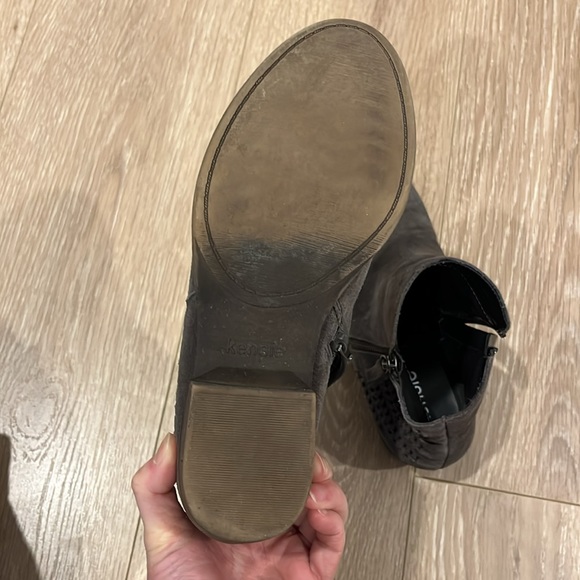 Kensie Dark Green/Gray 1” Ankle Booties - size: 7 - Picture 5 of 7